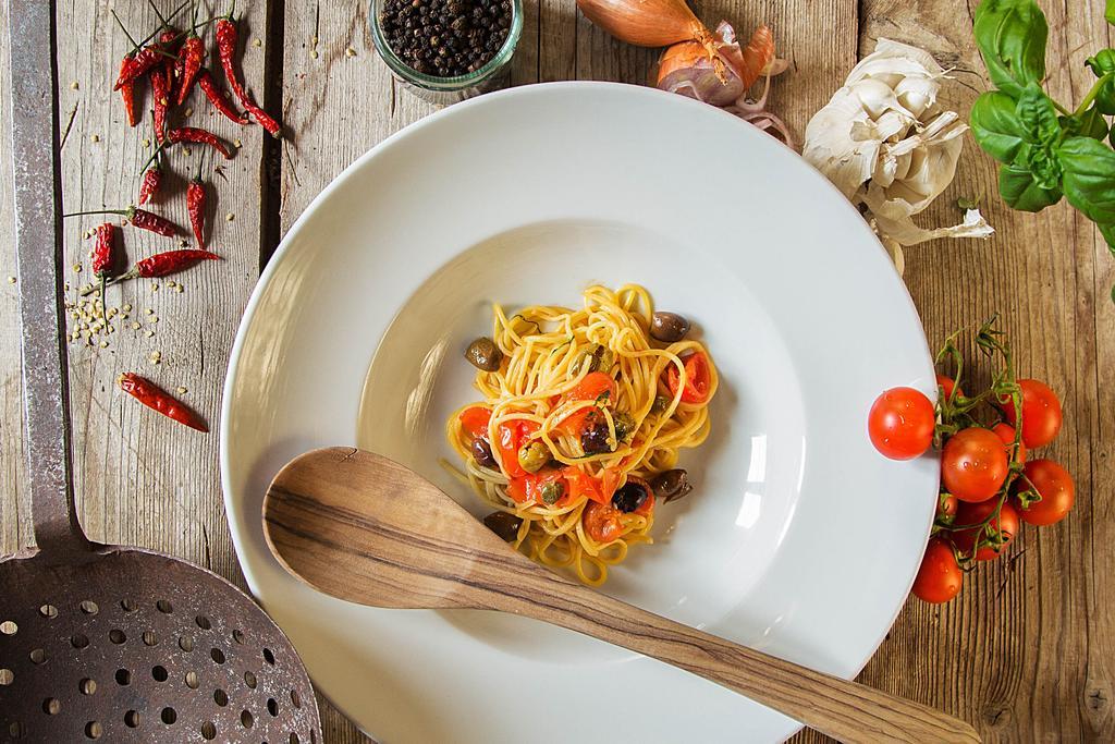 Casa Toedi Restaurant Hotel Trun Ngoại thất bức ảnh