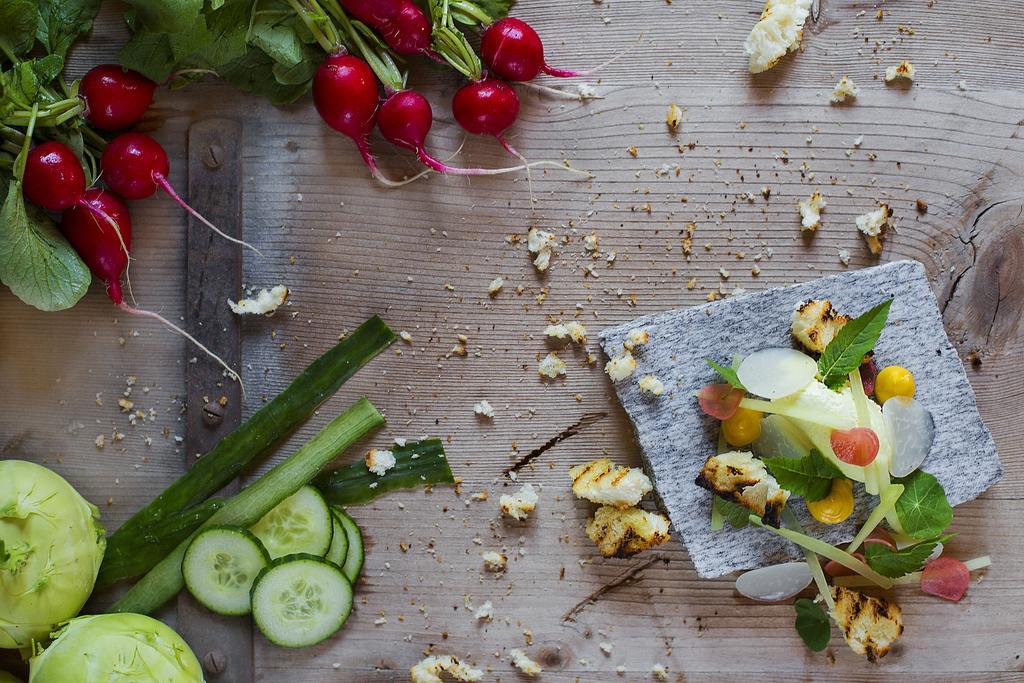 Casa Toedi Restaurant Hotel Trun Ngoại thất bức ảnh